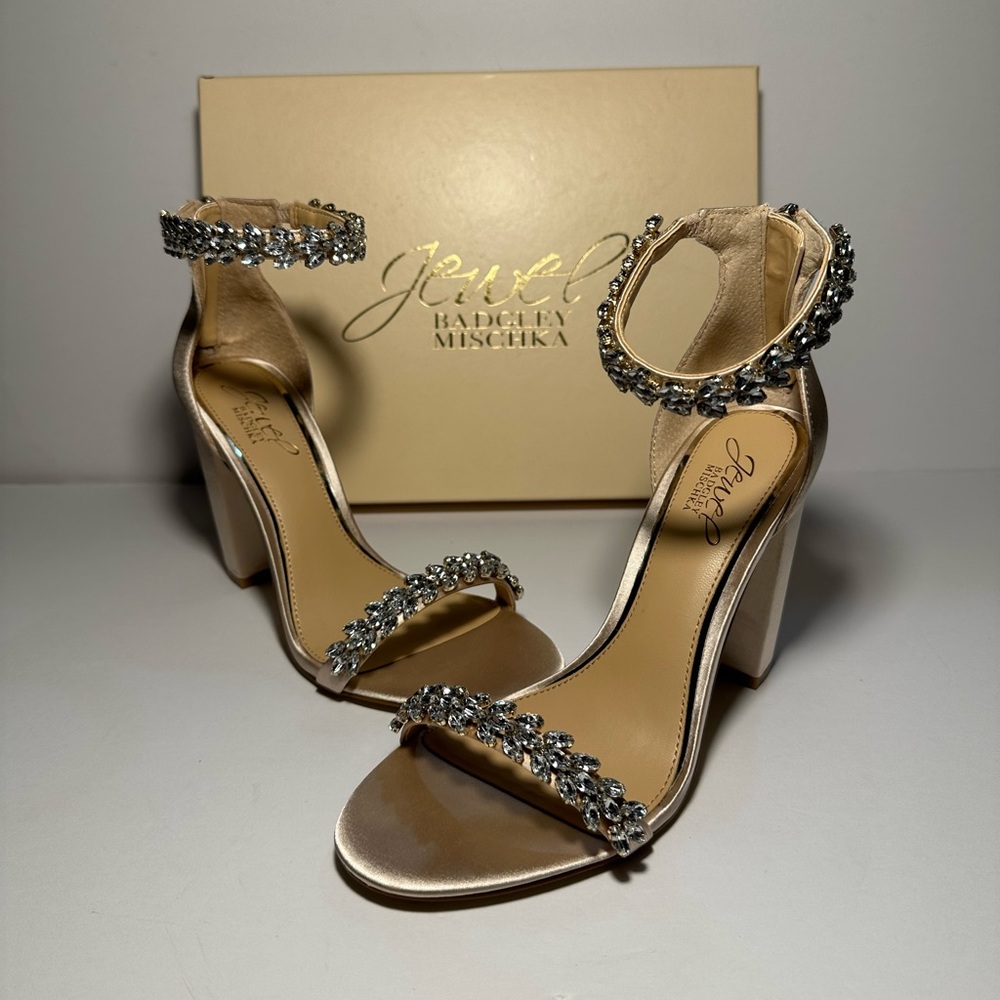 Jewel Badgley Mischka Jeweled Silver/Gold Box High Heels New Mayra Size 7.5 Box
